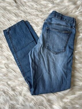 Eddie Bauer Jeans Women's 32x29 Mid Rise Boyfriend Light Wash